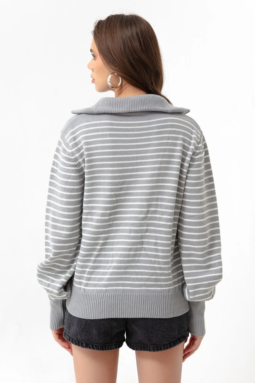 Female Zipper Detailed Striped Knitwear Sweater