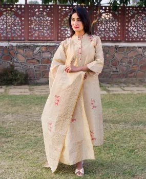 Mahira Gold Printed Kurta