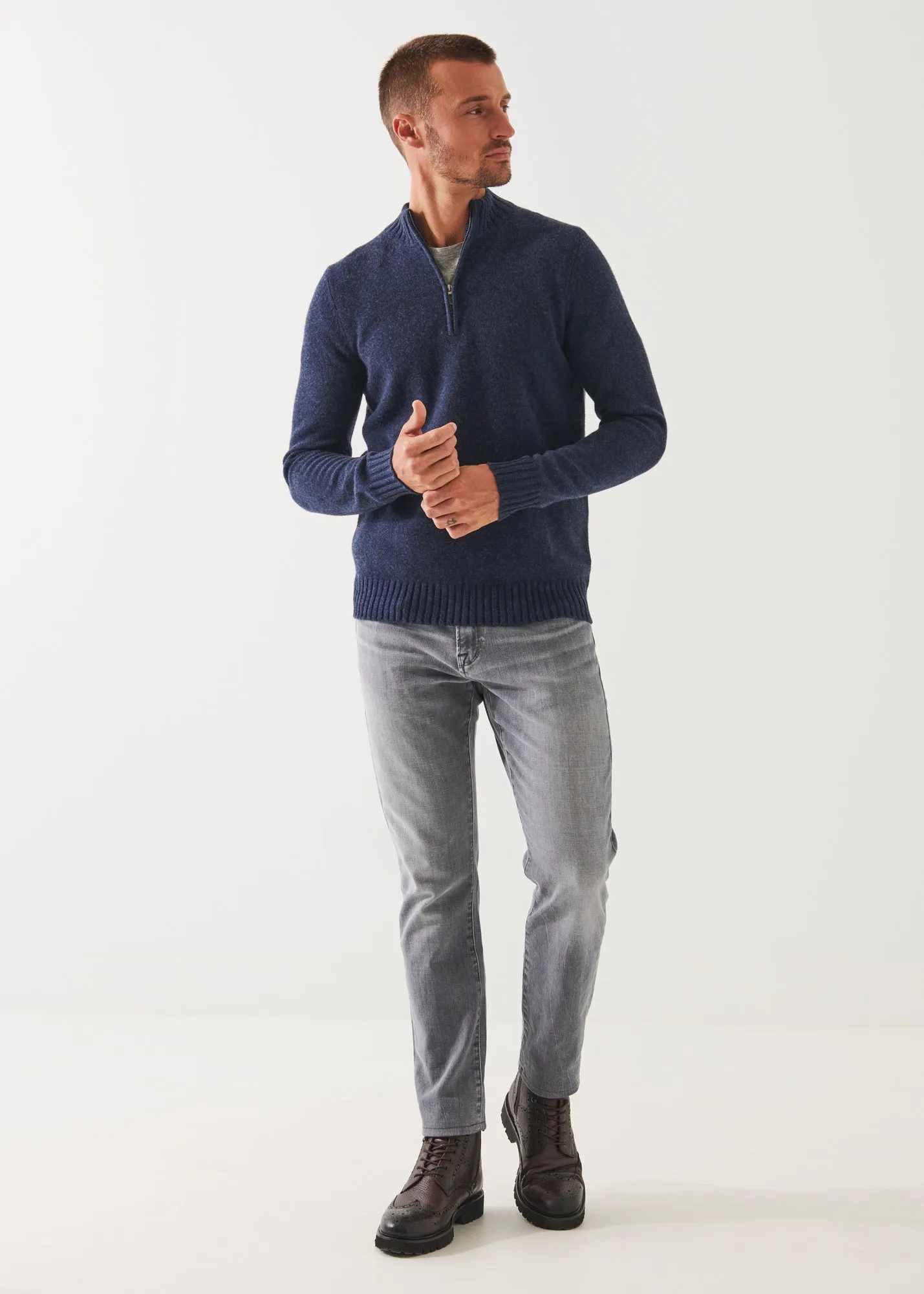 MERINO QUARTER ZIP SWEATER