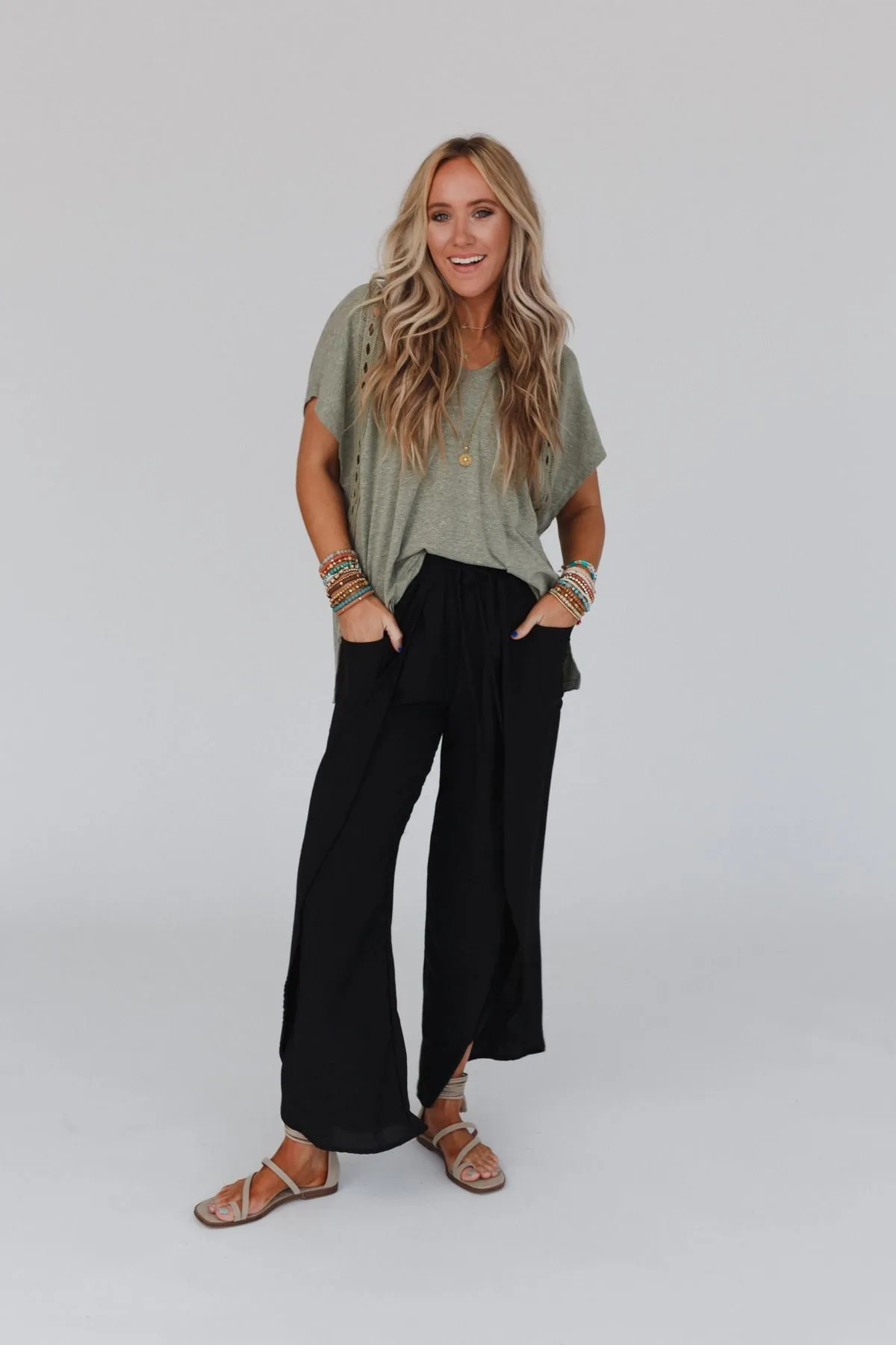 Stasia Solid Drawstring Tulip Pants - Black